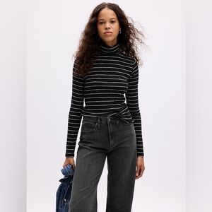 GAP Essential Rib Turtleneck